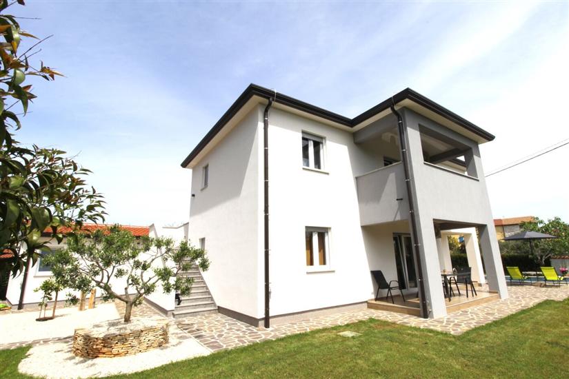 Apartment Villa Mares 1