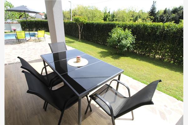 Apartment A1, for 5 persons