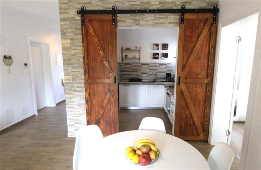 Apartment A1, for 5 persons