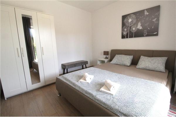 Apartment A1, for 5 persons