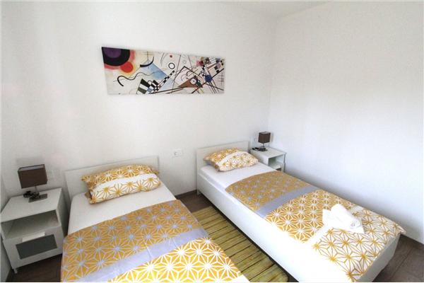 Apartment A1, for 5 persons