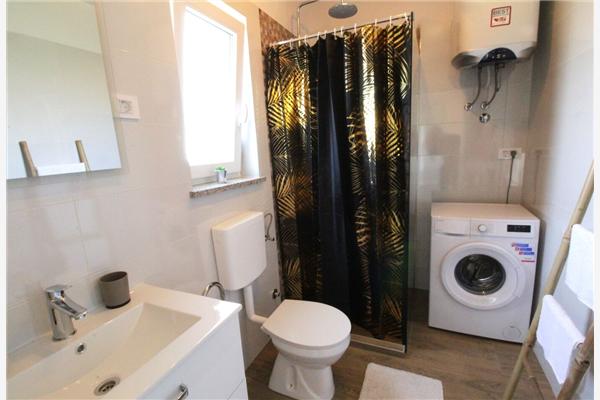 Apartment A1, for 5 persons