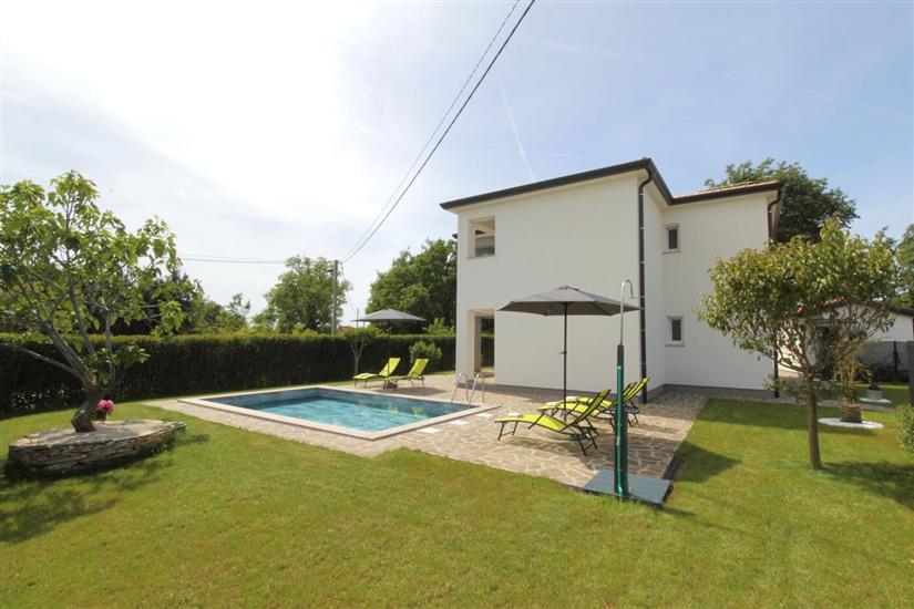 Apartment Villa Mares 2