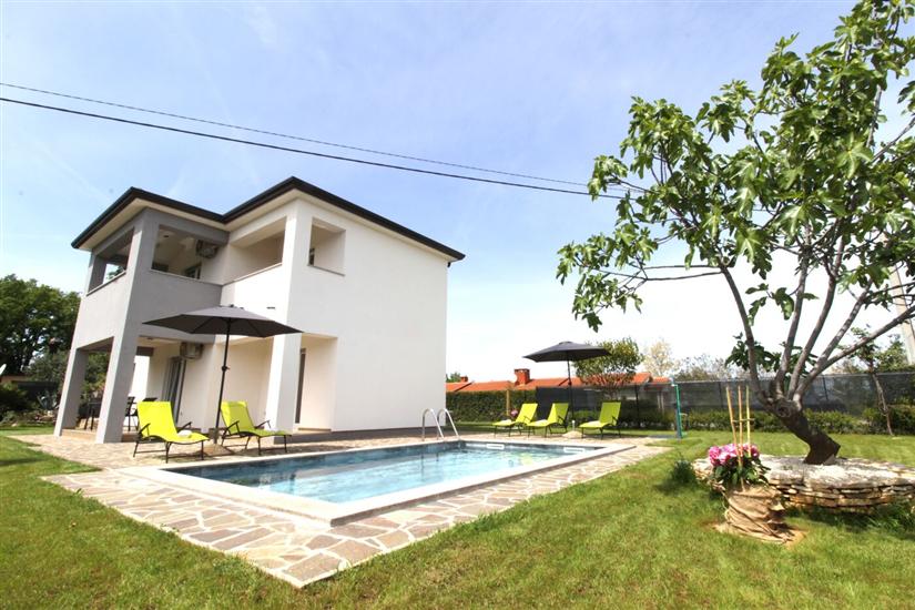 Apartment Villa Mares 2