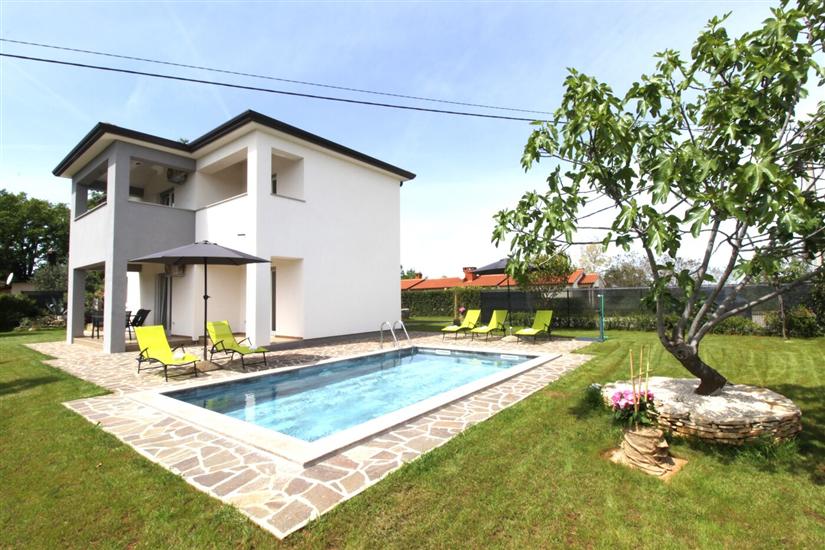 Apartment Villa Mares 2