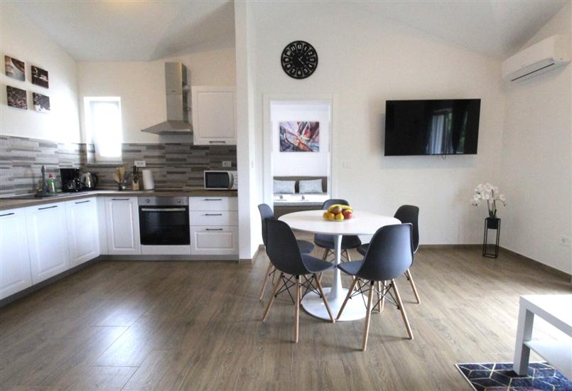 Apartment A1, for 5 persons