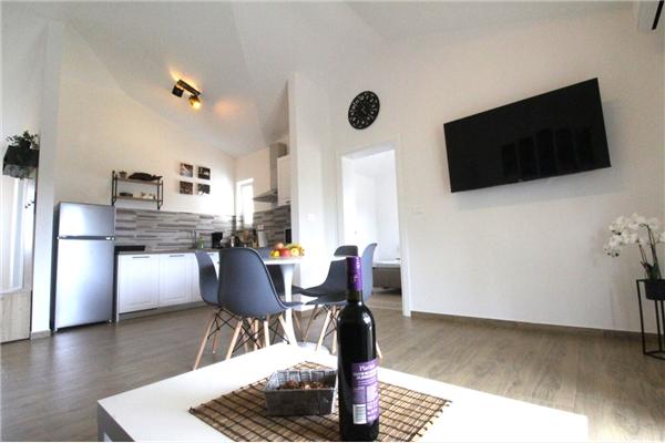 Apartment A1, for 5 persons