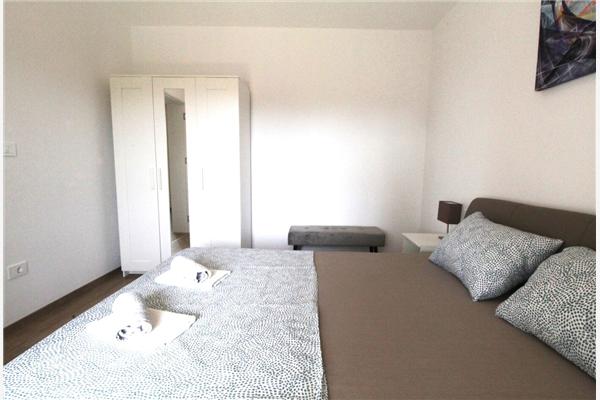 Apartment A1, for 5 persons