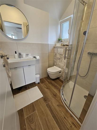 Room S1, for 2 persons