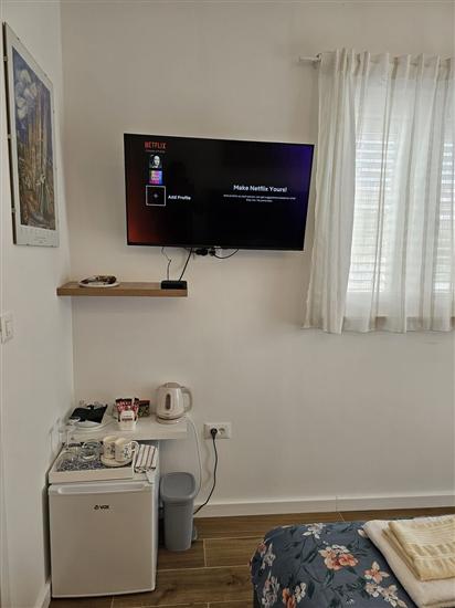 Room S1, for 2 persons