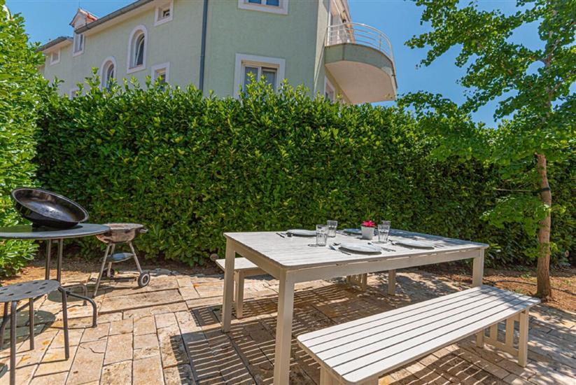 Apartmanok Villa Tribunj