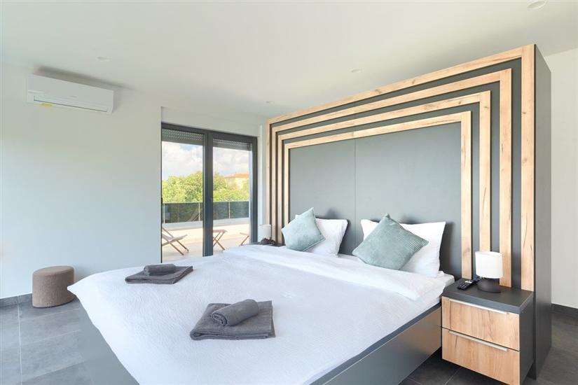 House K1, for 8 persons