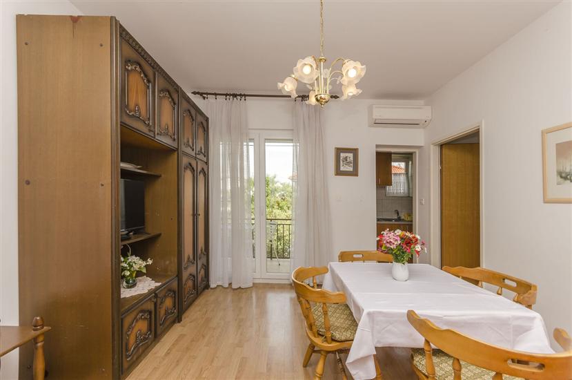 Apartment A2, for 4 persons