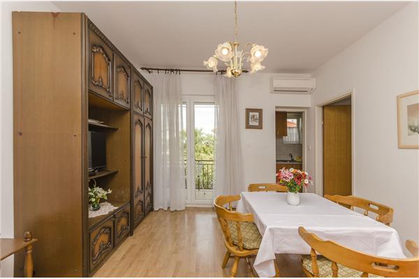 Apartment A2, for 4 persons