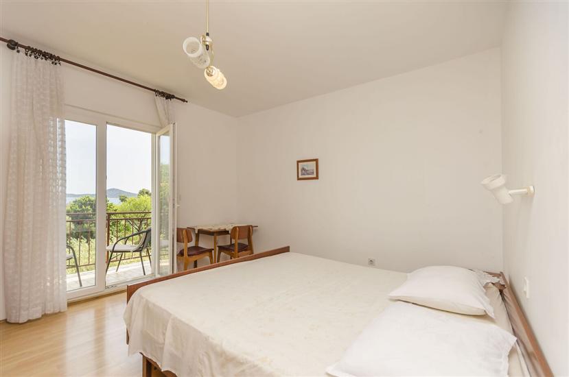 Apartment A2, for 4 persons