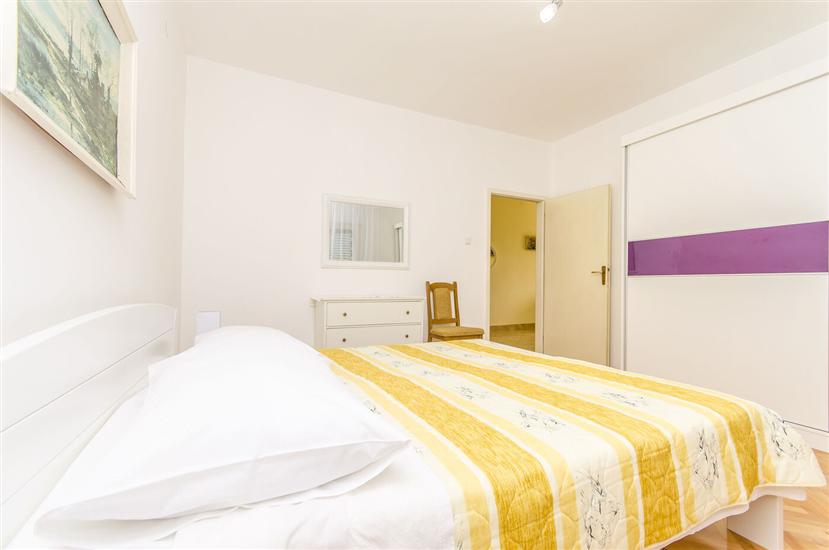 Apartment A1, for 6 persons