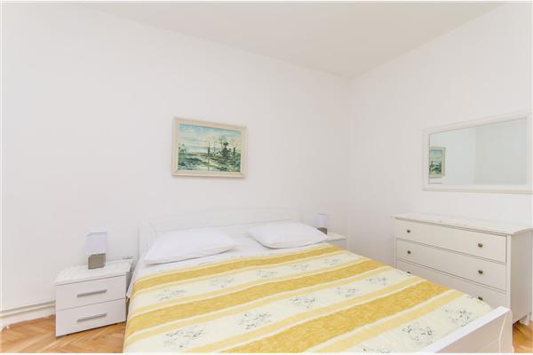 Apartment A1, for 6 persons