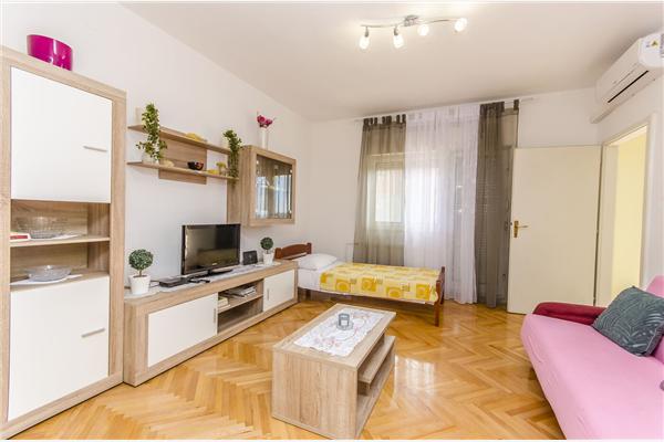 Apartment A1, for 6 persons