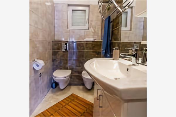 Apartment A1, for 6 persons