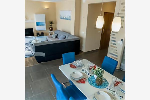 Apartment A1, for 6 persons