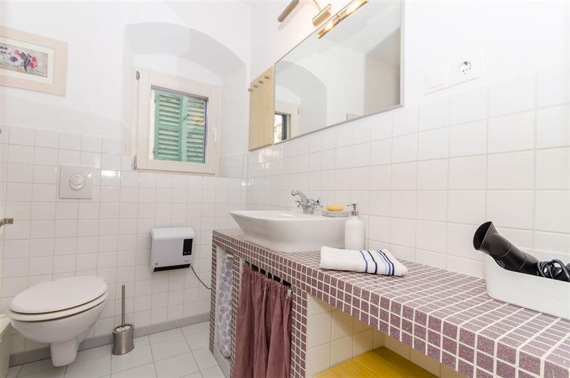 Apartment A1, for 3 persons