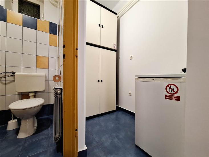 Room S1, for 2 persons