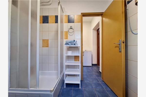 Room S3, for 2 persons