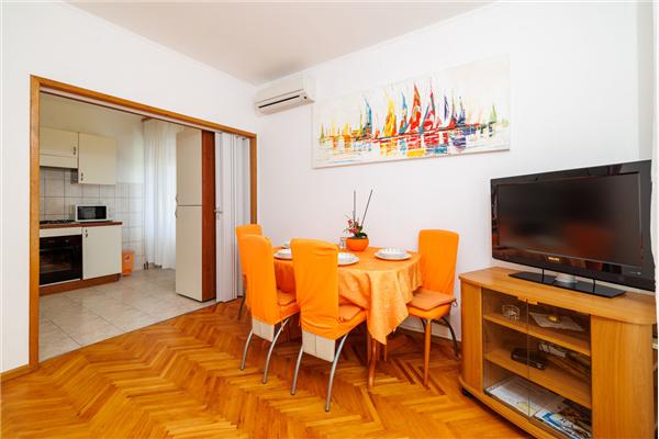Apartment A2, for 4 persons