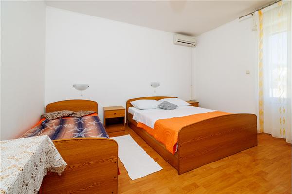 Apartment A2, for 4 persons