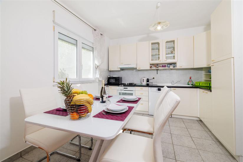 Apartman A1, na 6 osebe