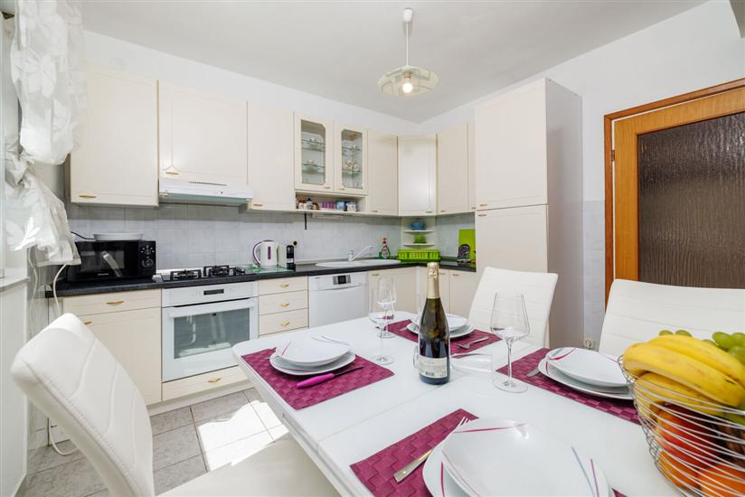 Apartman A1, na 6 osebe