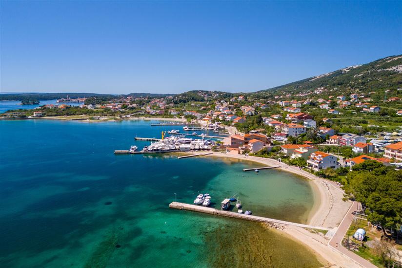 Apartments and Room Petar