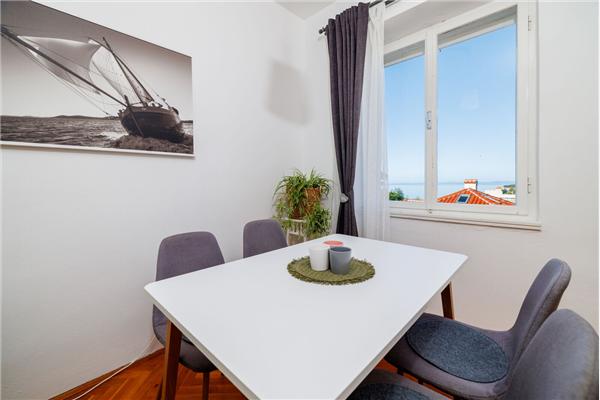 Apartment A1, for 5 persons