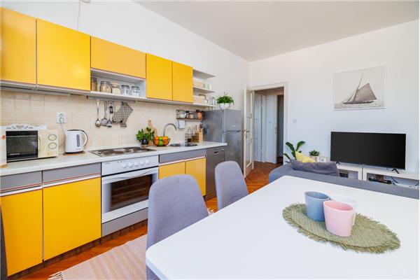 Apartment A1, for 5 persons
