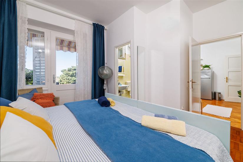 Apartment A1, for 5 persons