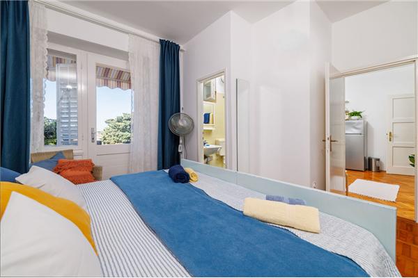 Apartment A1, for 5 persons