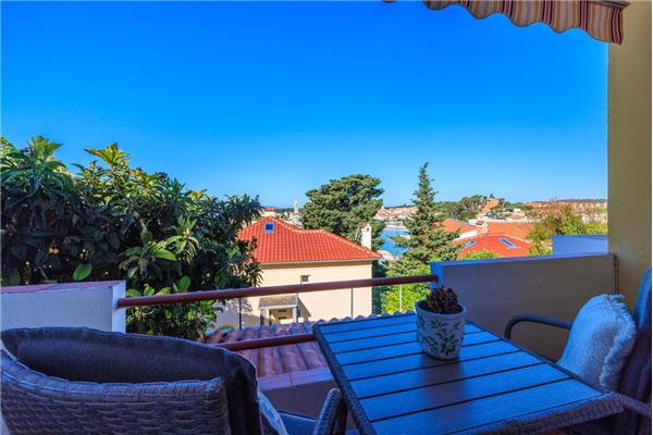 Apartment A1, for 5 persons