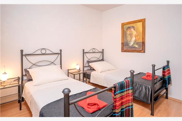 House K1, for 6 persons