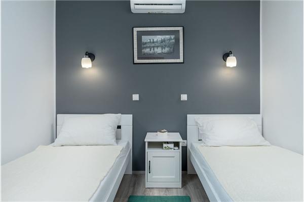 House K1, for 8 persons