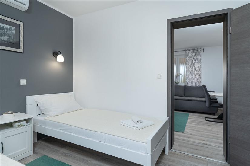 House K1, for 8 persons