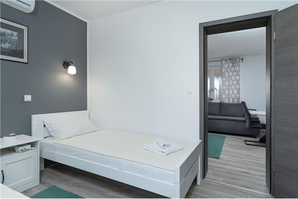 House K1, for 8 persons