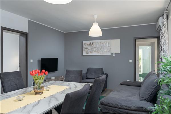 House K1, for 8 persons