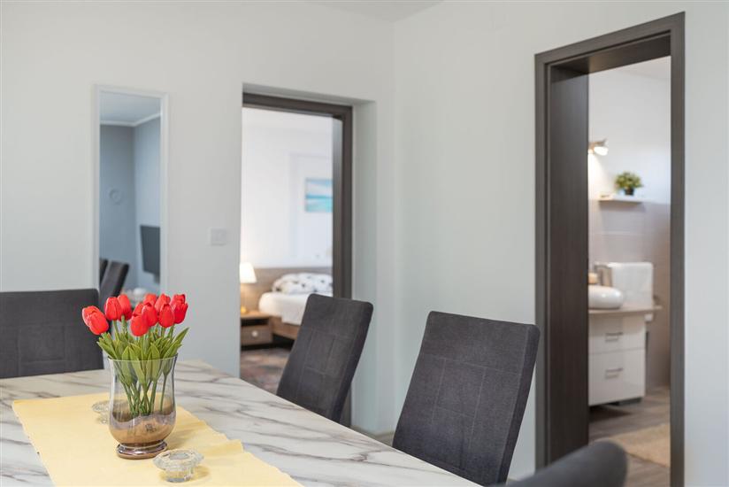 House K1, for 8 persons