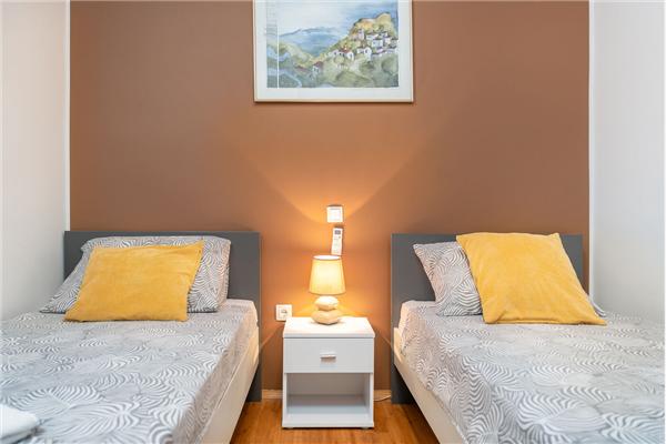 House K1, for 8 persons