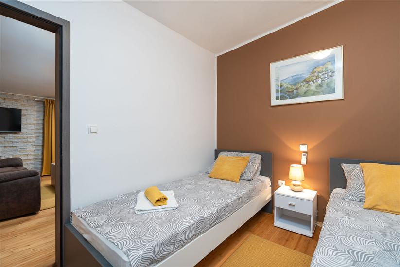 House K1, for 8 persons