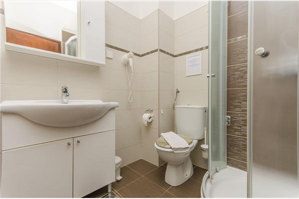 Room S13, for 2 persons