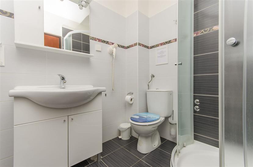 Room S23, for 2 persons