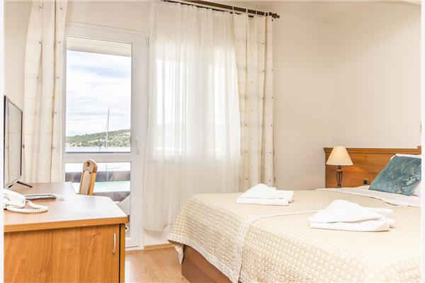 Room S23, for 2 persons