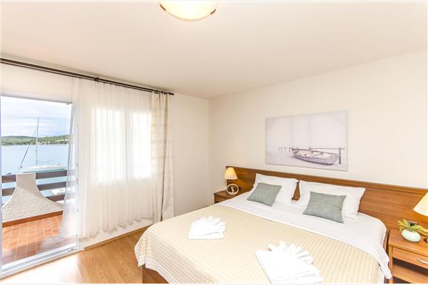 Room S11, for 2 persons