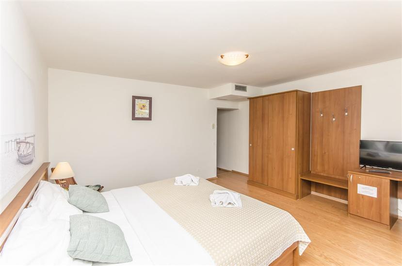 Room S11, for 2 persons